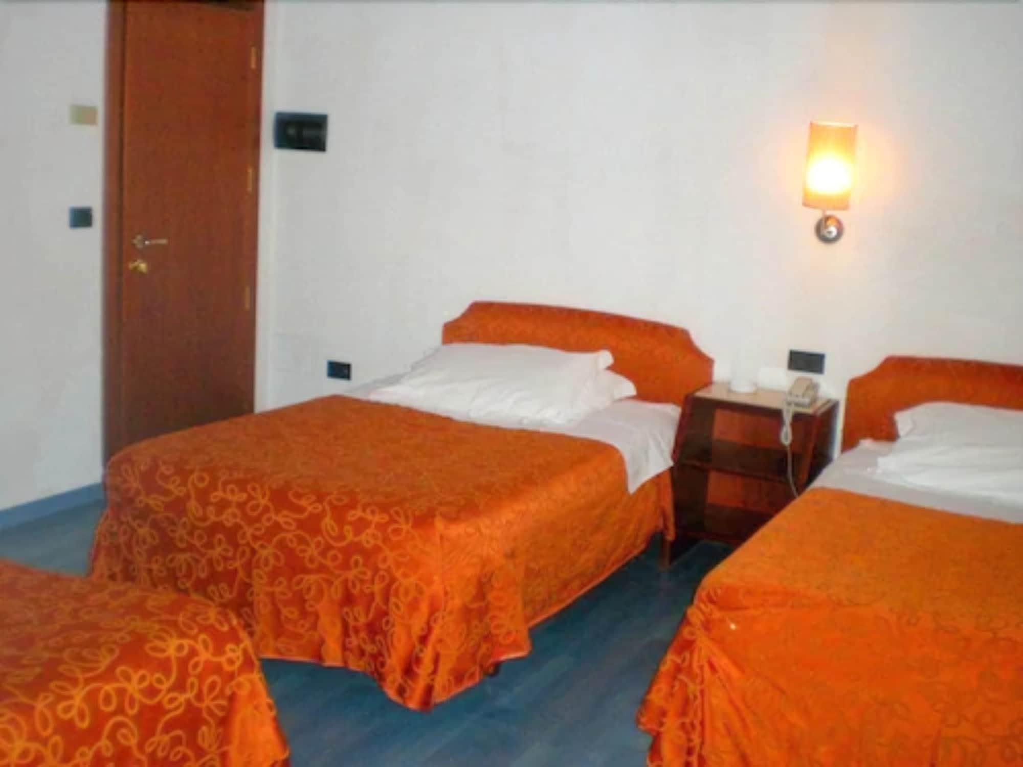Hotel Sirena - B&B Cesenatico Kültér fotó