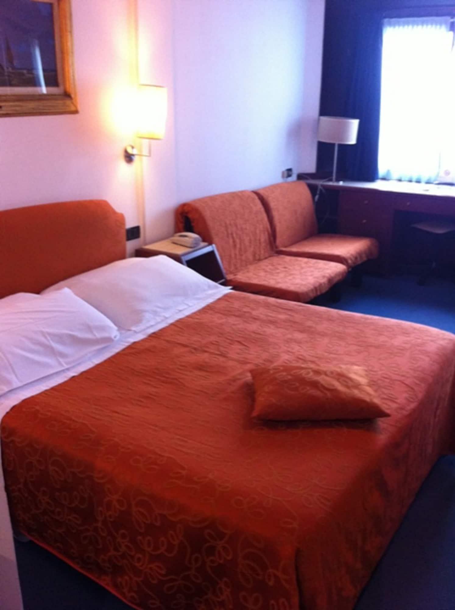 Hotel Sirena - B&B Cesenatico Kültér fotó