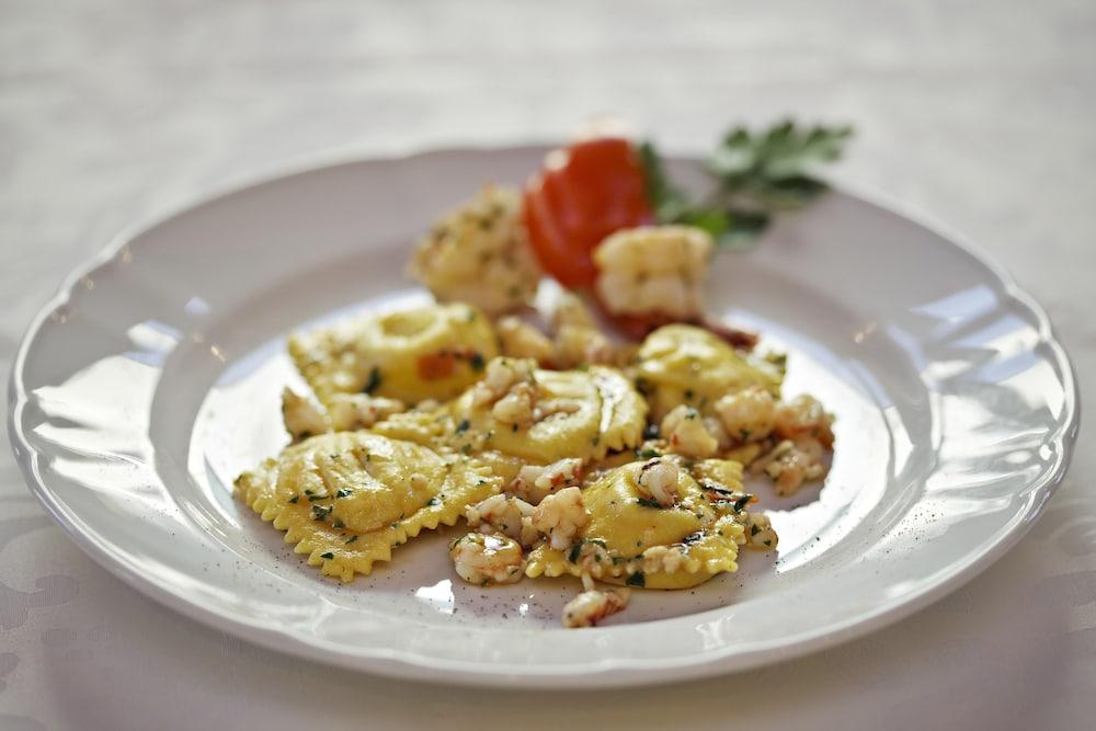 Hotel Sirena - B&B Cesenatico Kültér fotó