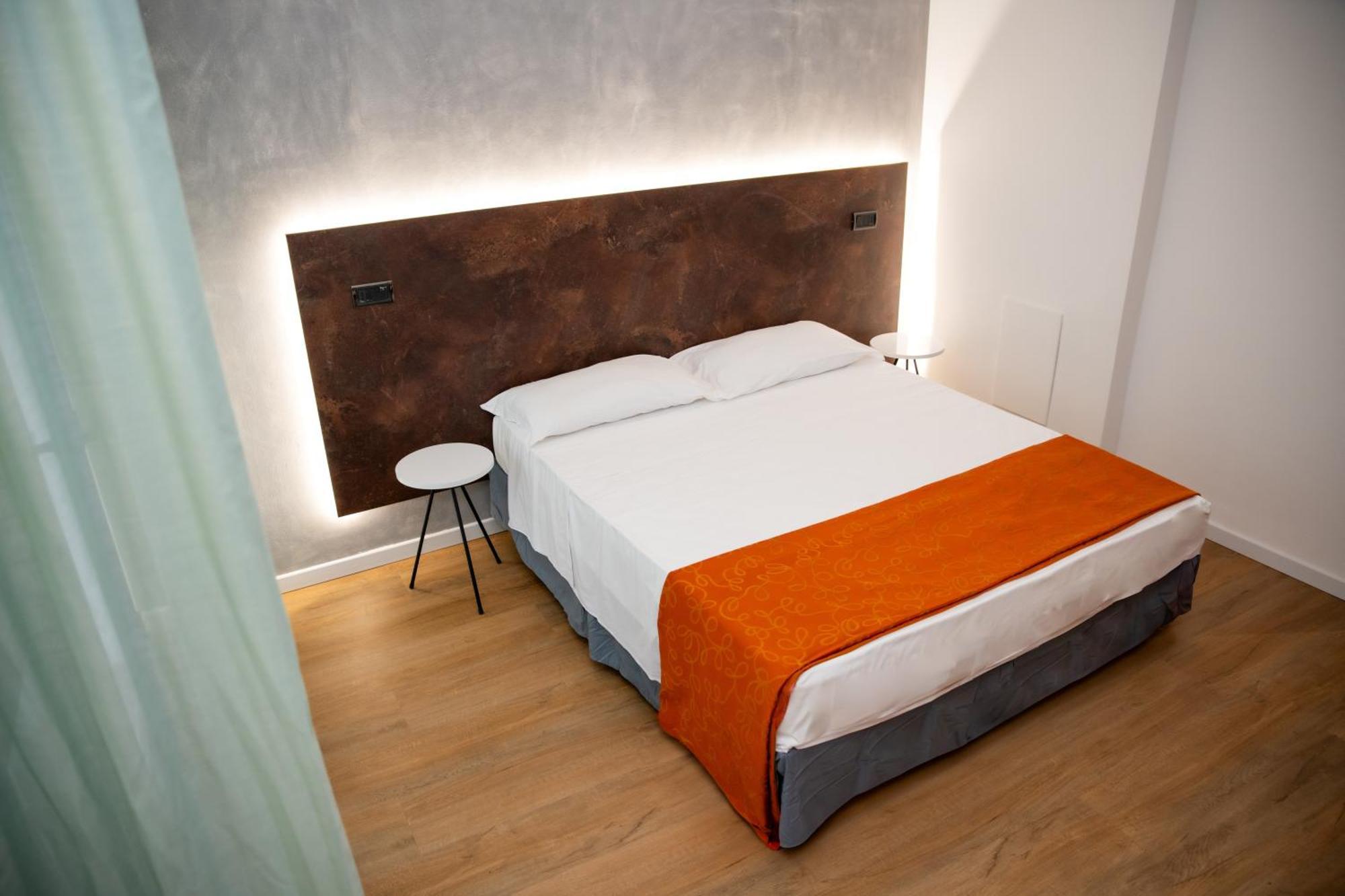 Hotel Sirena - B&B Cesenatico Kültér fotó
