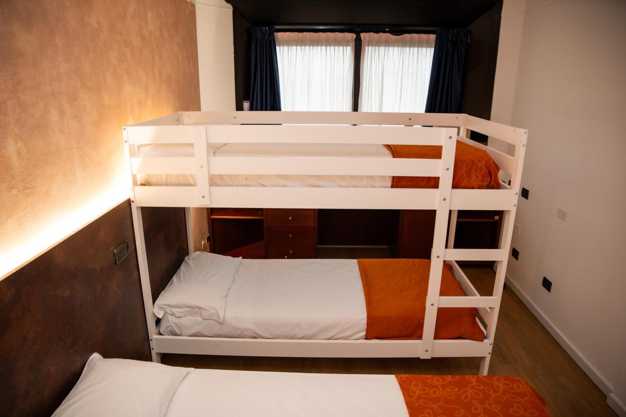 Hotel Sirena - B&B Cesenatico Kültér fotó