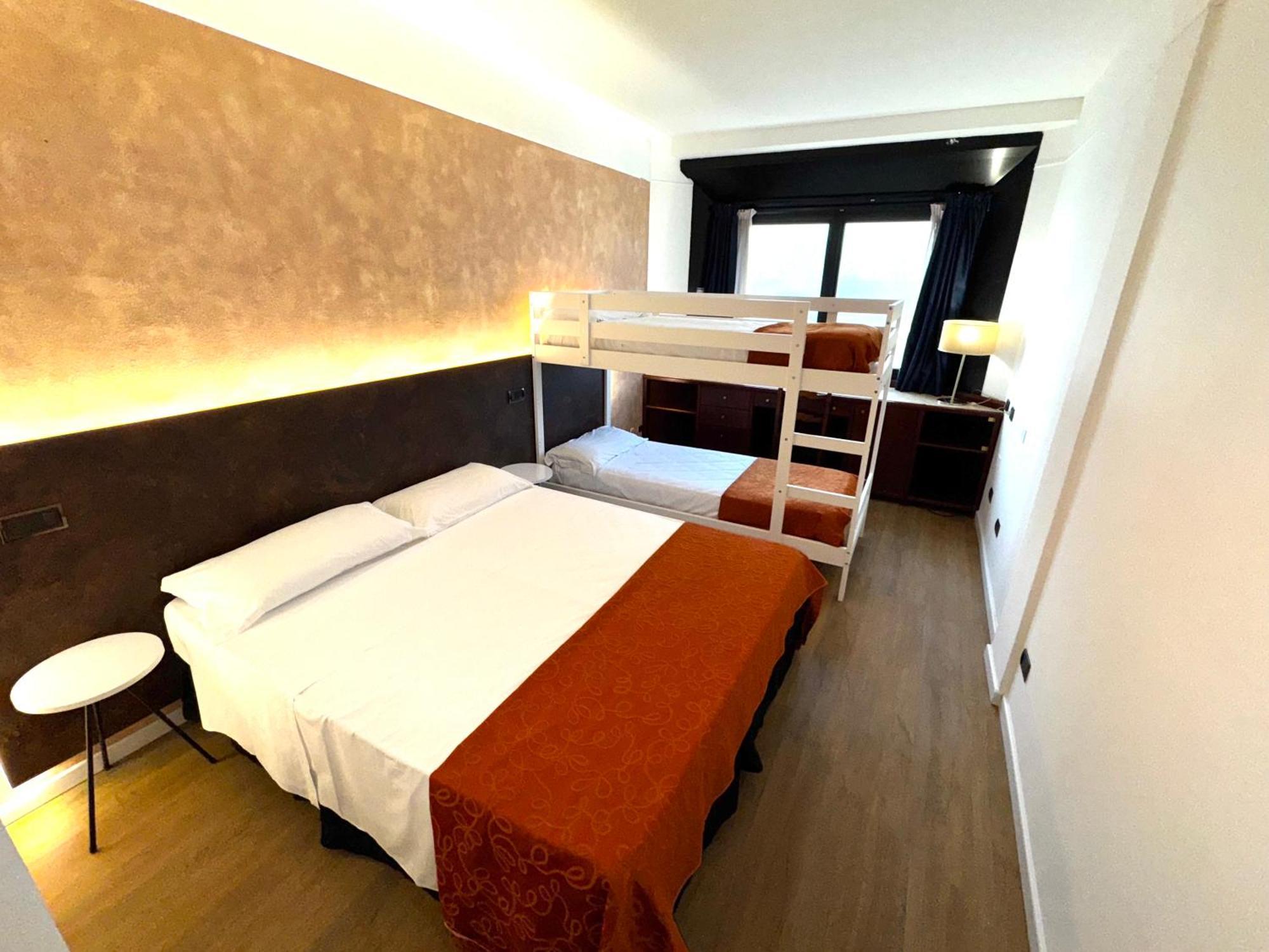 Hotel Sirena - B&B Cesenatico Kültér fotó