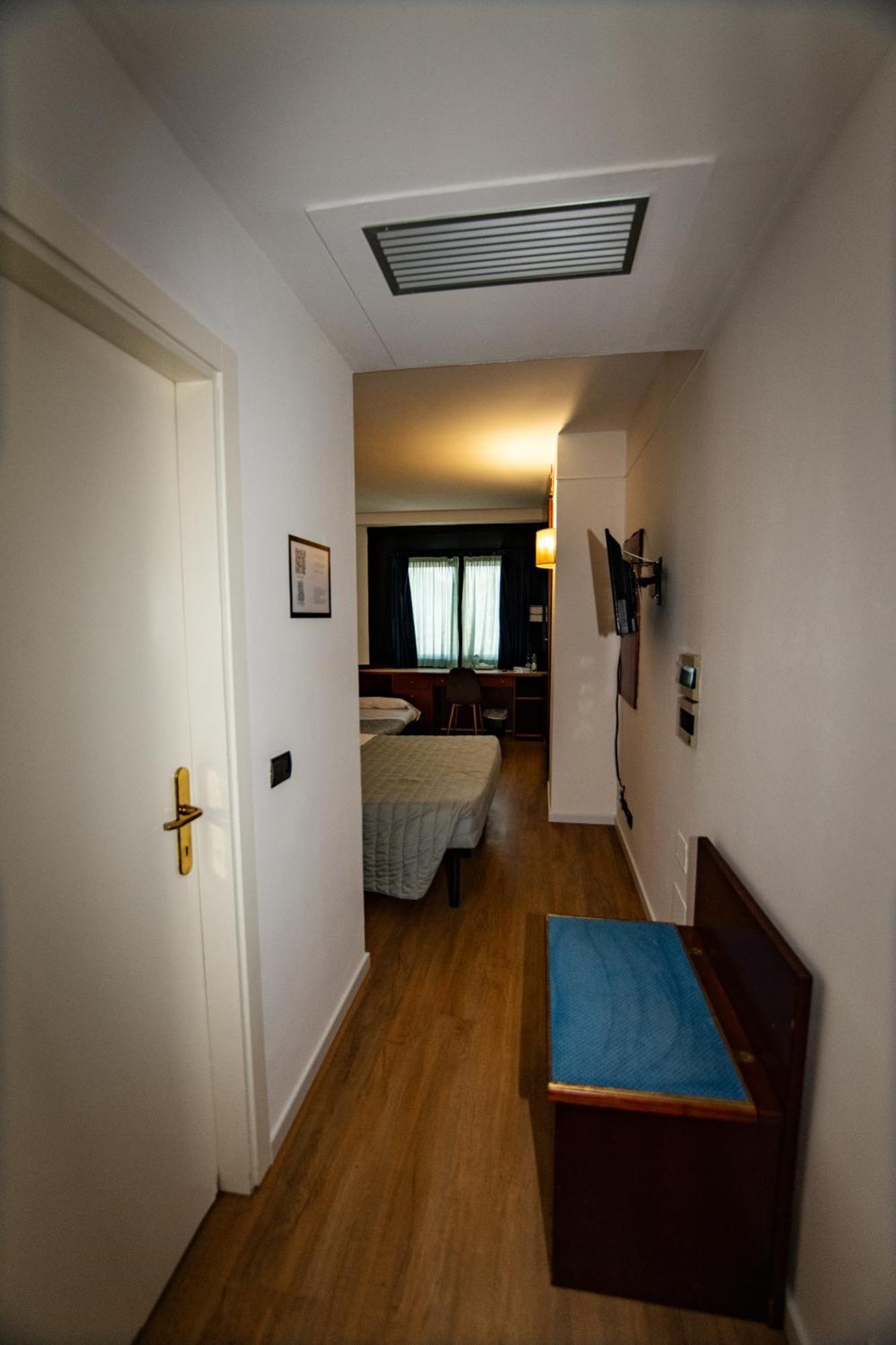 Hotel Sirena - B&B Cesenatico Kültér fotó